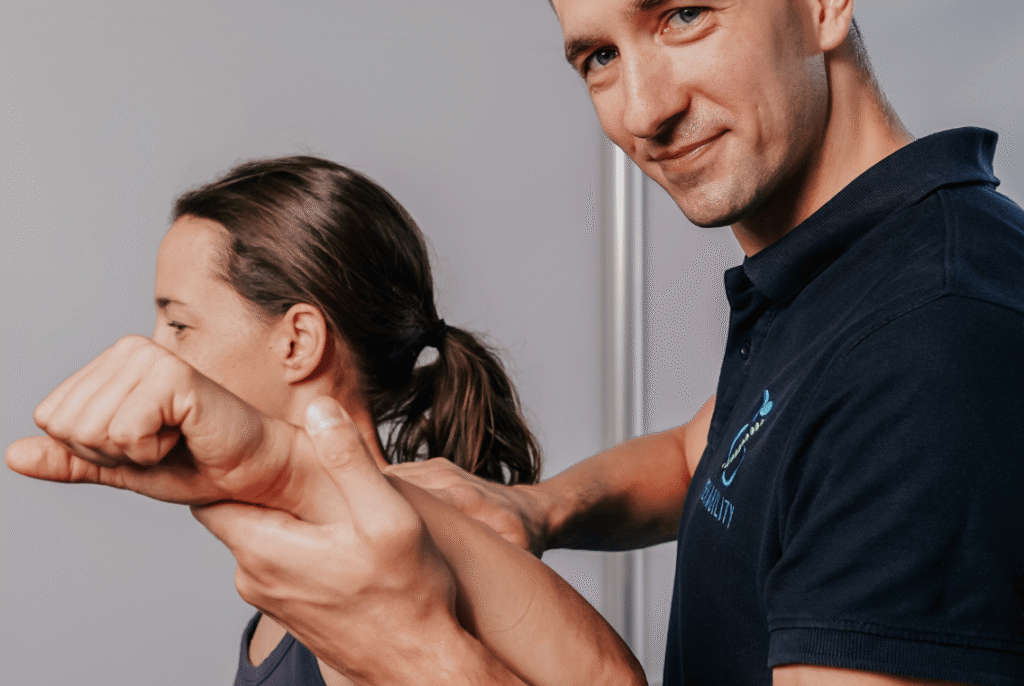 terapia manualna ramienia